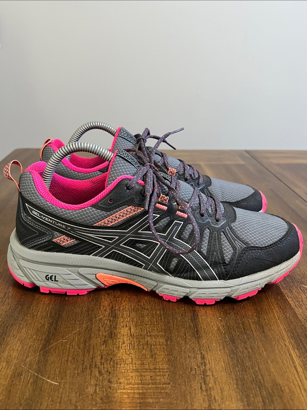 ASICS Gel Venture 7 Gray and Pink Running Shoes Womens Size 9.5